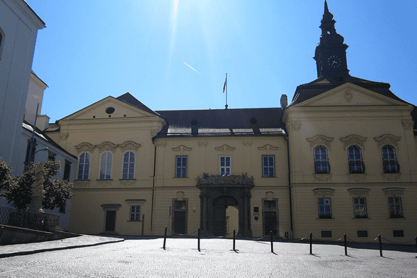 The New Town Hall (Nová radnice) building in Brno, featuring its baroque architecture.