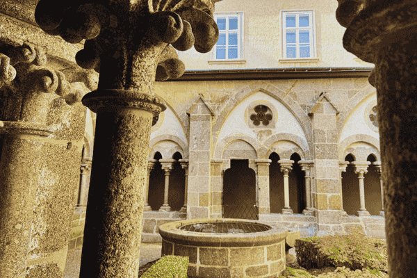 Inner courtyard of Zwettl Abbey with a medieval well