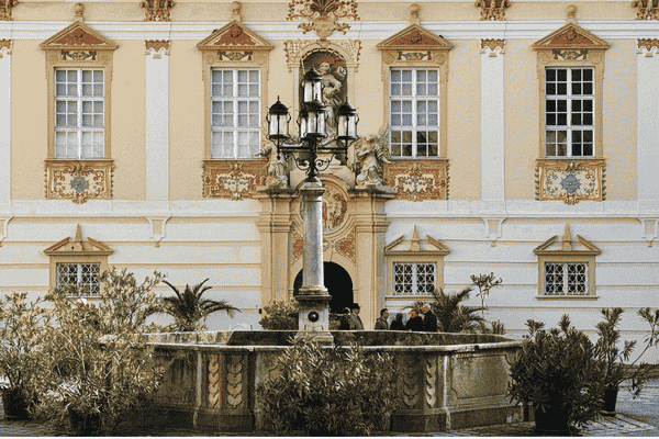 Zwettl Abbey courtyard with fountain